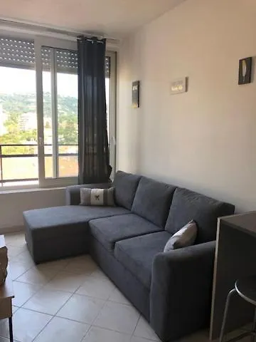 Centre Croisette Apartmán *
